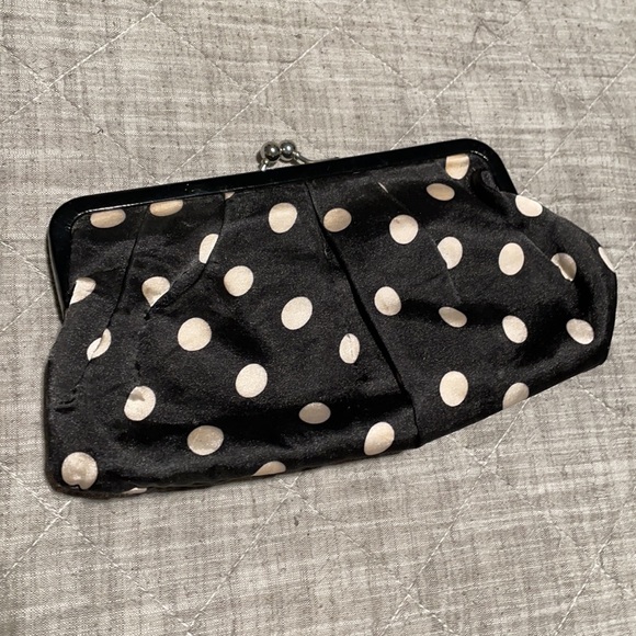 *Polka dot wristlet - Picture 3 of 3